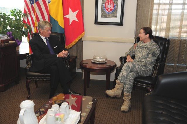 Secretary of the Army visits Human Resources Command