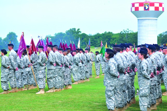 Fort Campbell community witnesses 101st Airborne Division change of command