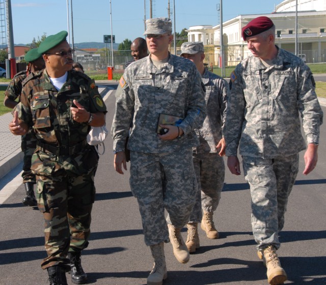 Angolan commander visits U.S. Army Africa