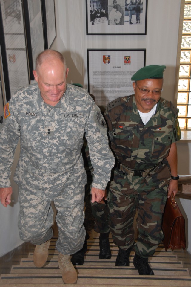 Angolan commander visits U.S. Army Africa