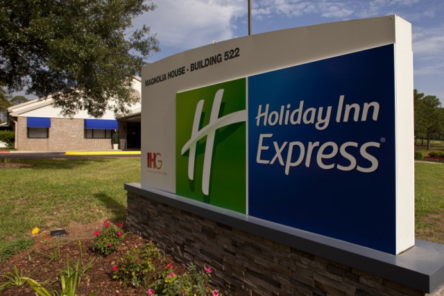 Privatization of U.S. Army lodging to raise Quality of Life for Soldiers on the move