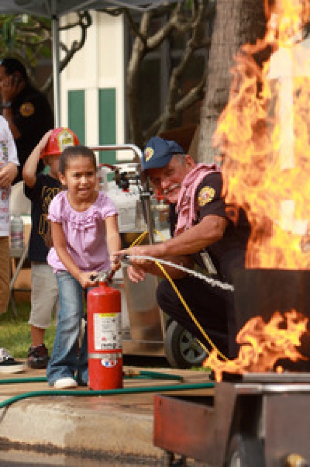 Federal Fire Dept. teaches fire prevention safety to IPC communities, keiki