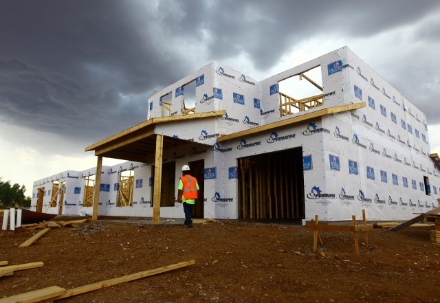 Housing 06R