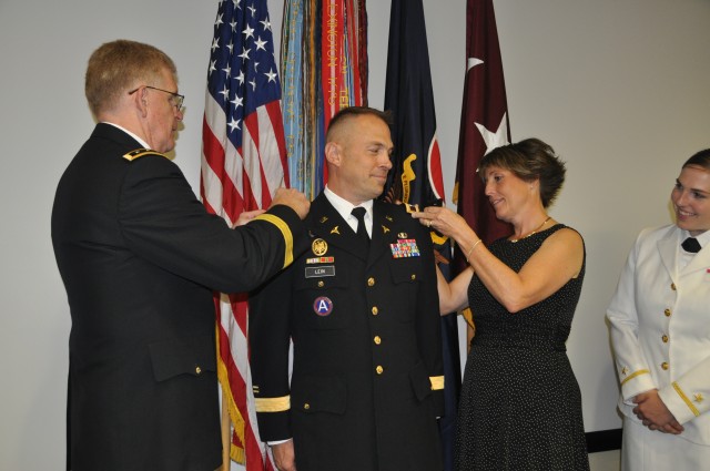 FORSCOM command surgeon promoted to brigadier general
