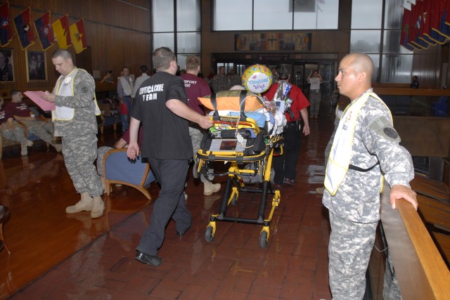 Walter Reed inpatients move to Naval Medical Center in Maryland