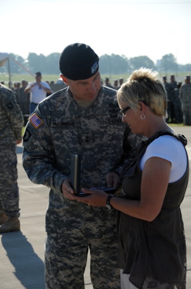 No greater love: fallen Currahee hero awarded Silver Star