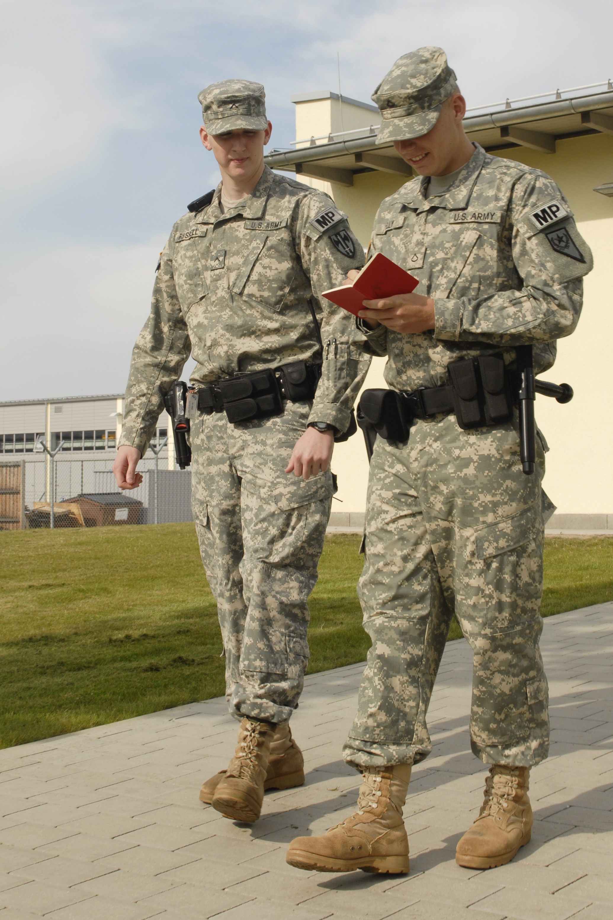 National Guard Military Police aid, learn from counterparts in Germany