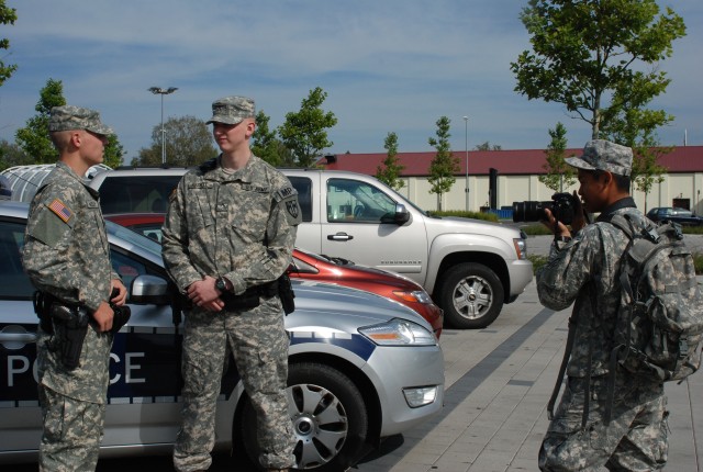 Overseas training connects active, Reserve Soldiers