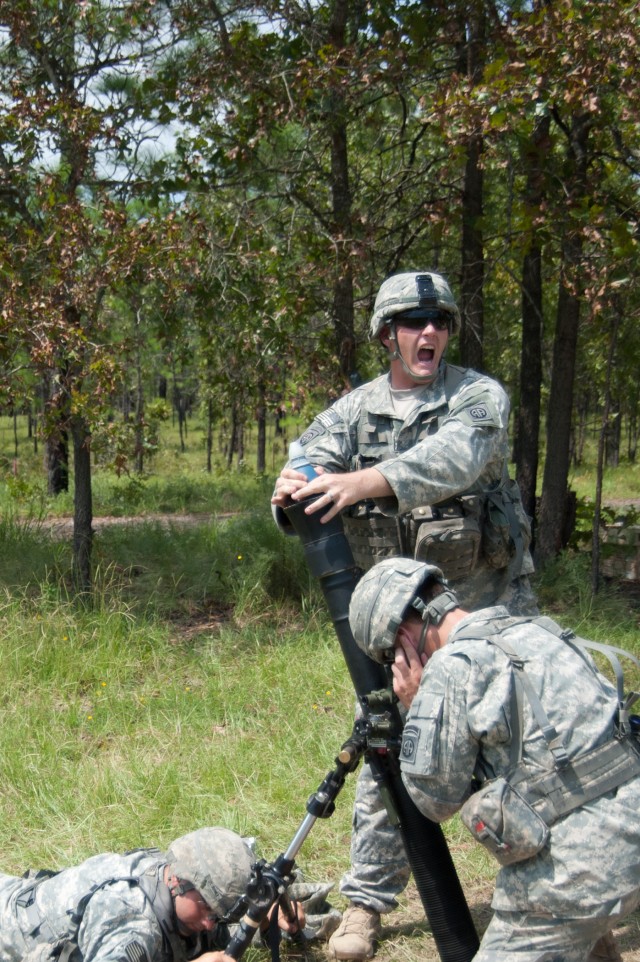 Paratroopers Integrate Artillery, Air Assets