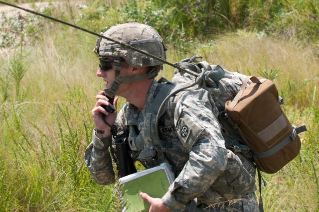 Paratroopers Integrate Artillery, Air Assets
