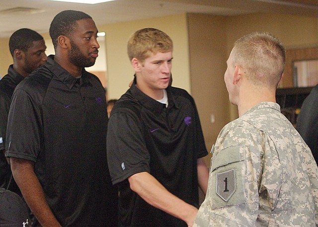 K-State men's basketball team visits Fort Riley WTB