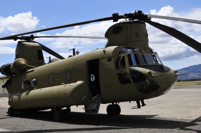 CH-47F Chinook helicopter