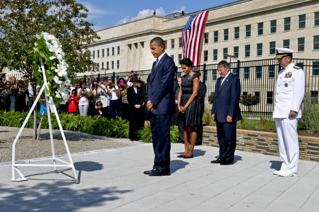 Obamas, Panetta, and Mullen at Pentagon Memorial