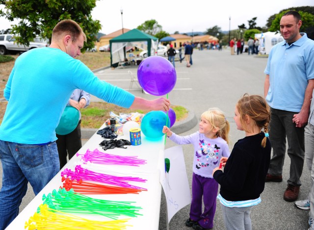 229th Military Intelligence Battalion holds family fun festival