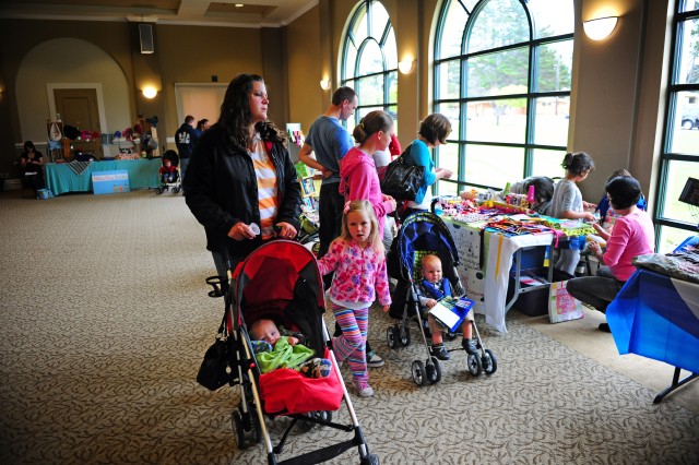 229th Military Intelligence Battalion holds family fun festival