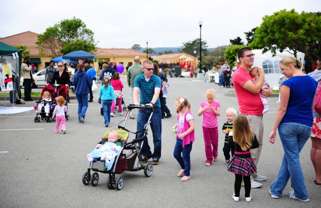 229th Military Intelligence Battalion holds family fun festival