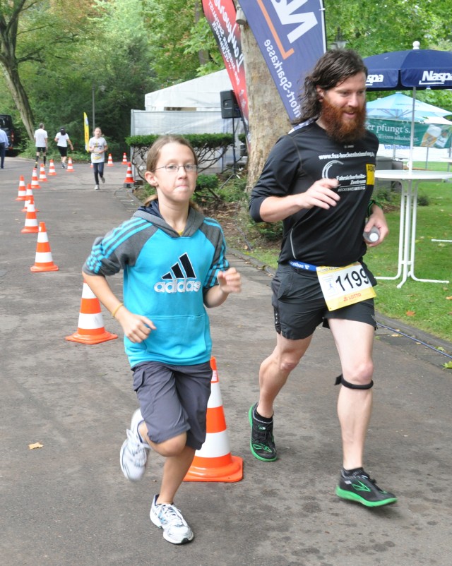 Military community athletes run 25 hours for charity, friendship