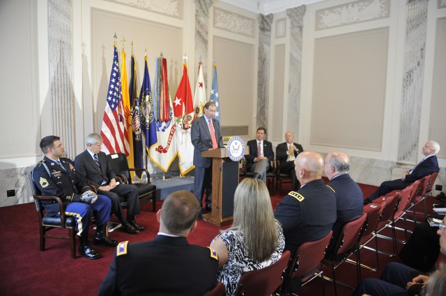 New Mexico Congressional delegation honors Sergeant First Class Petry