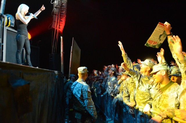 Soldiers enjoy Patriot Day concert
