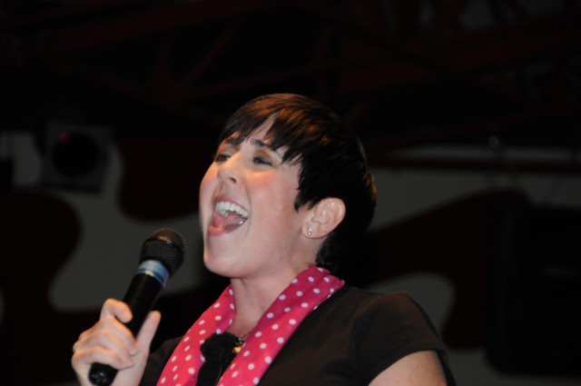Marne semi-finalists exhibit singing talents, connect with audience