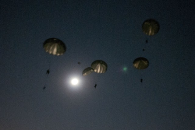 JOAX offers Reserve and Active Duty Soldiers a rare chance to train as one airborne Army