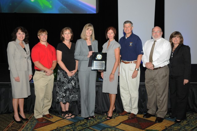 AMRDEC Obsolescence Team Receives 2011 DMSMS Achievement Award