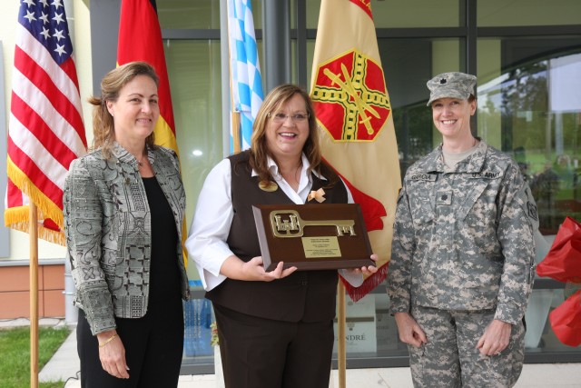 USACE, FMWR celebrate opening of new Army Lodge in Grafenwoehr