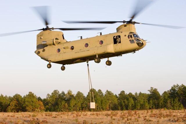 CH-47F Chinook Helicopter