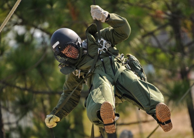 Fort Bragg paratroopers prepare for any landing at Rough Terrain Airborne Operations
