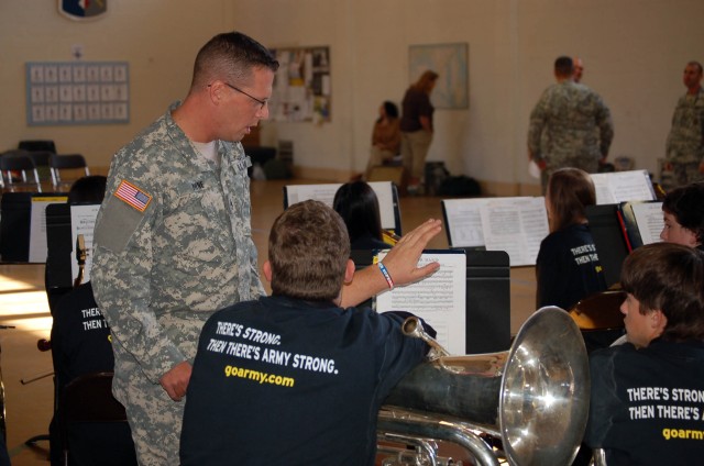 Helping students during rehearsal