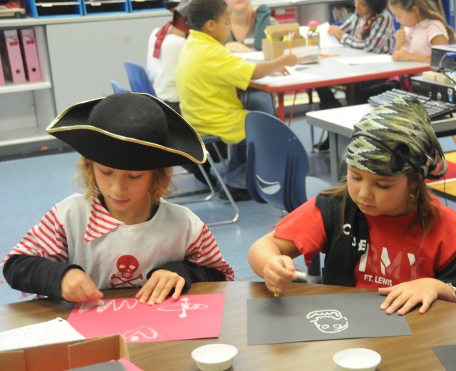 Pirates crafting their flags
