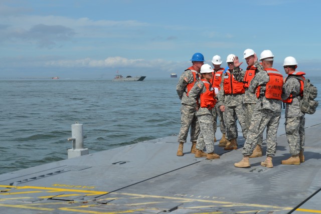 Army Chief of Transportation, Col. Stephen Farmen, visits 7th Sustainment Brigade