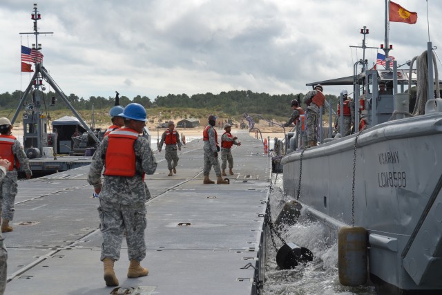 7th Sustainment Brigade conducts Joint Logistics Over The Shore exercise Fall Trident