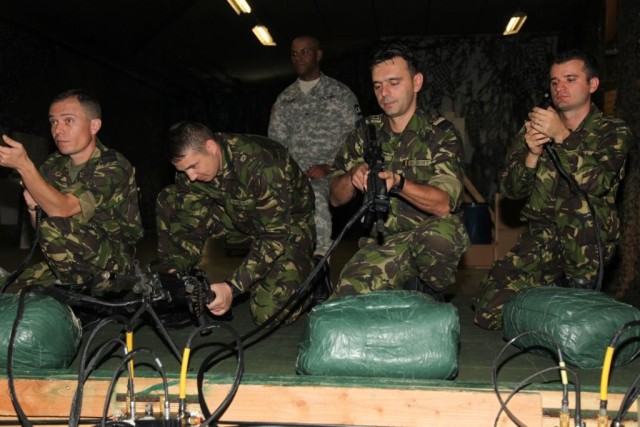 7th CSC shares knowledge with Romanian and German soldiers