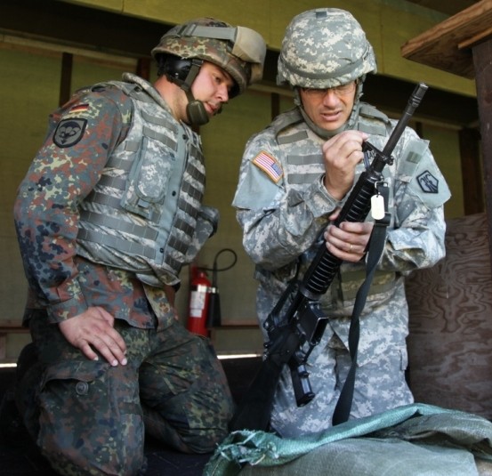 7th CSC shares knowledge with Romanian and German soldiers | Article ...