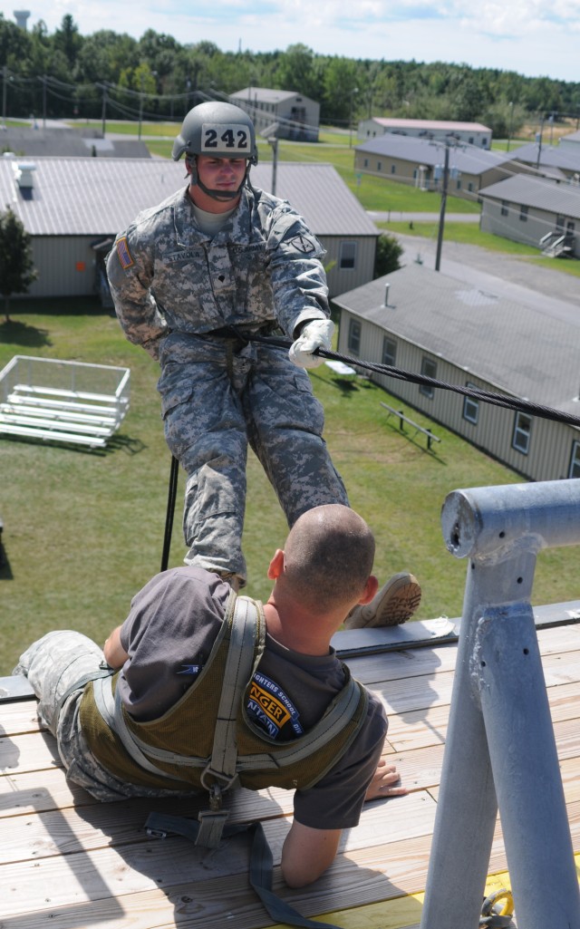 Air Assault training at Fort Drum 7 of 12