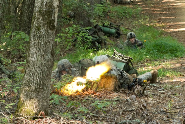 82nd Airborne Division paratroopers train in Georgia mountains 8 of 10