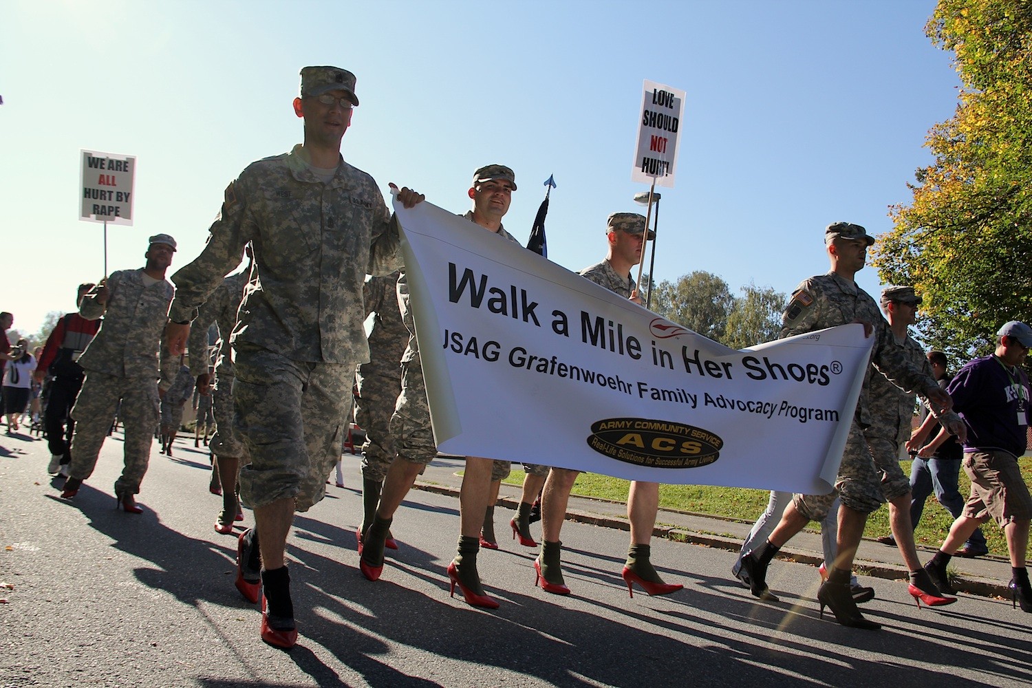 Community 'rises up' against domestic violence | Article | The United  States Army