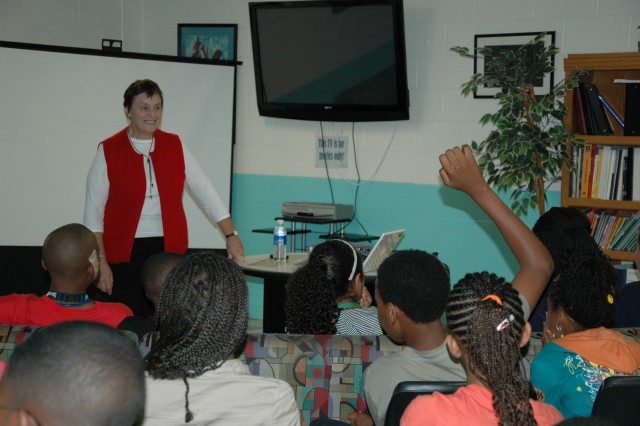Famed explorer makes trek to Fort Jackson