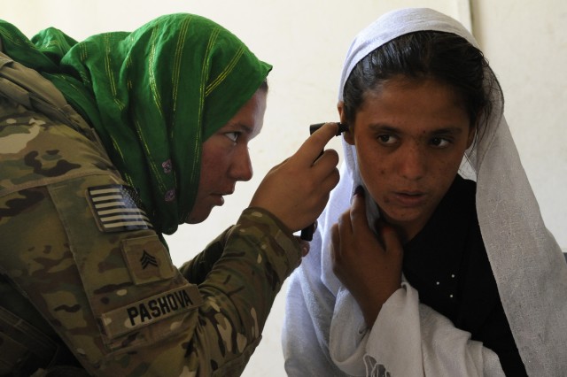 Indiana Guard medics visit orphans in Afghanistan