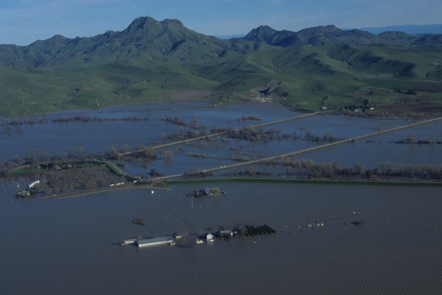 1997 Sutter Buttes flooding