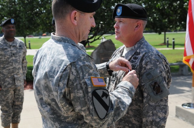 3SB support operations officer receives Purple Heart