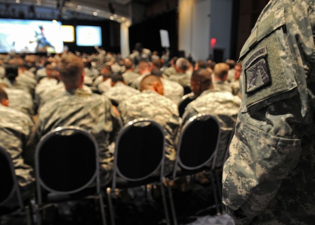 Fort Bragg receives awards during AUSA opening ceremony