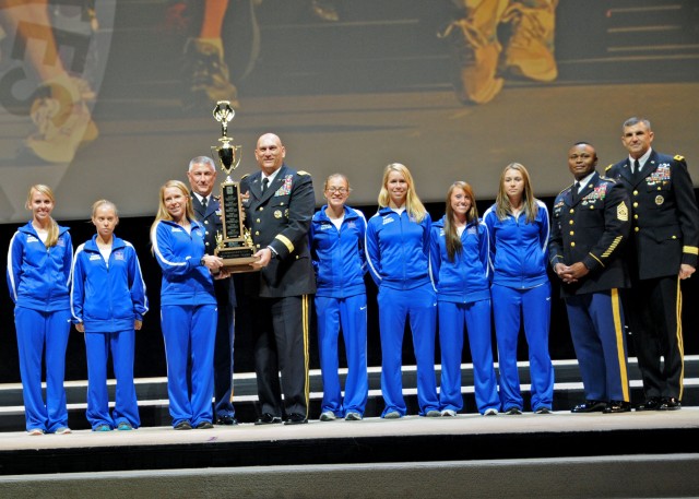 Fort Bragg receives awards during AUSA opening ceremony