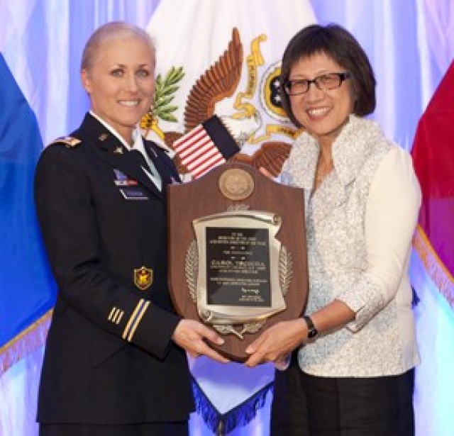 Heidi Shyu, (right) Acting Assistant Secretary of the Army for Acquisition, Logistics and Technology with Lt. Col. Carol Tschida.