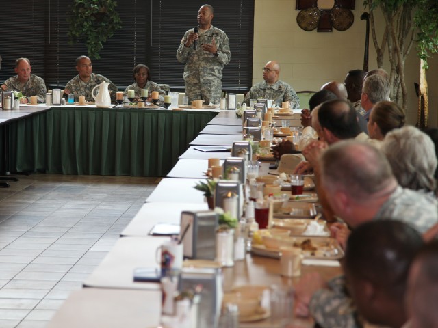 Quartermaster School Hosts "Friends"