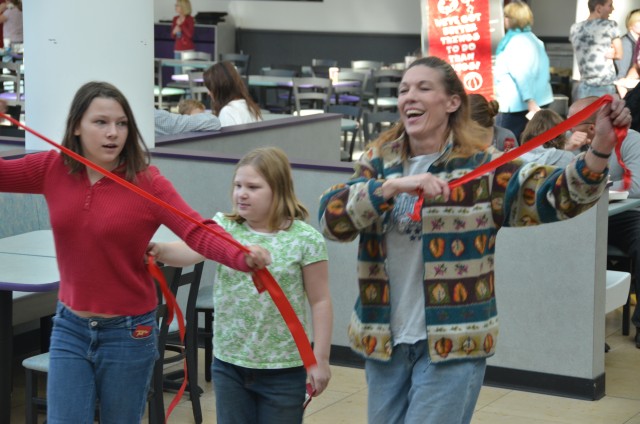 Kaiserslautern Red Ribbon Week raises awareness