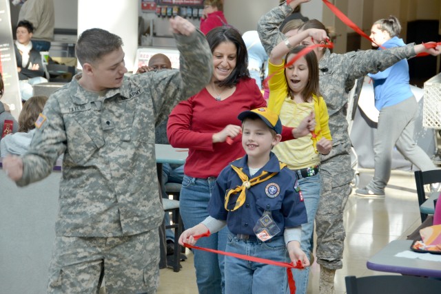 Kaiserslautern Red Ribbon Week raises awareness