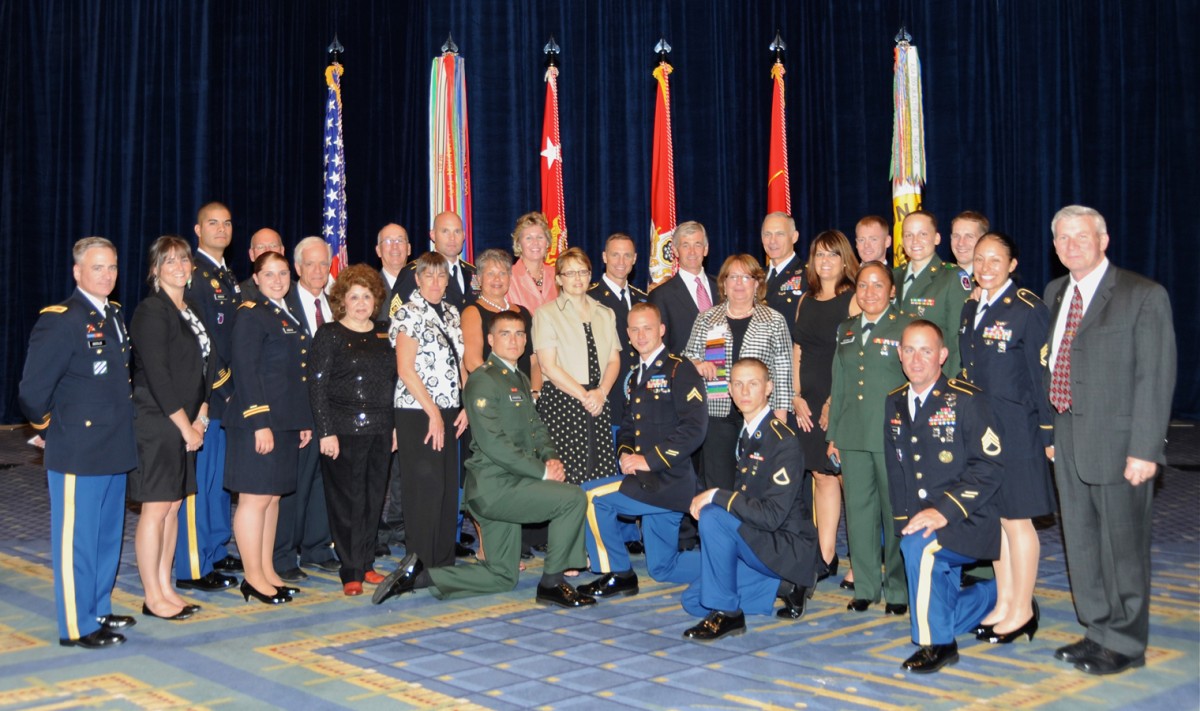 Soldiers, local AUSA members leave mark at annual meeting in Washington ...