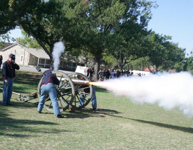 Gun 838b